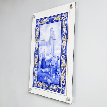 Quadro Decorativo com Imagem de Nossa Senhora de Fátima em Azulejo 50x70cm